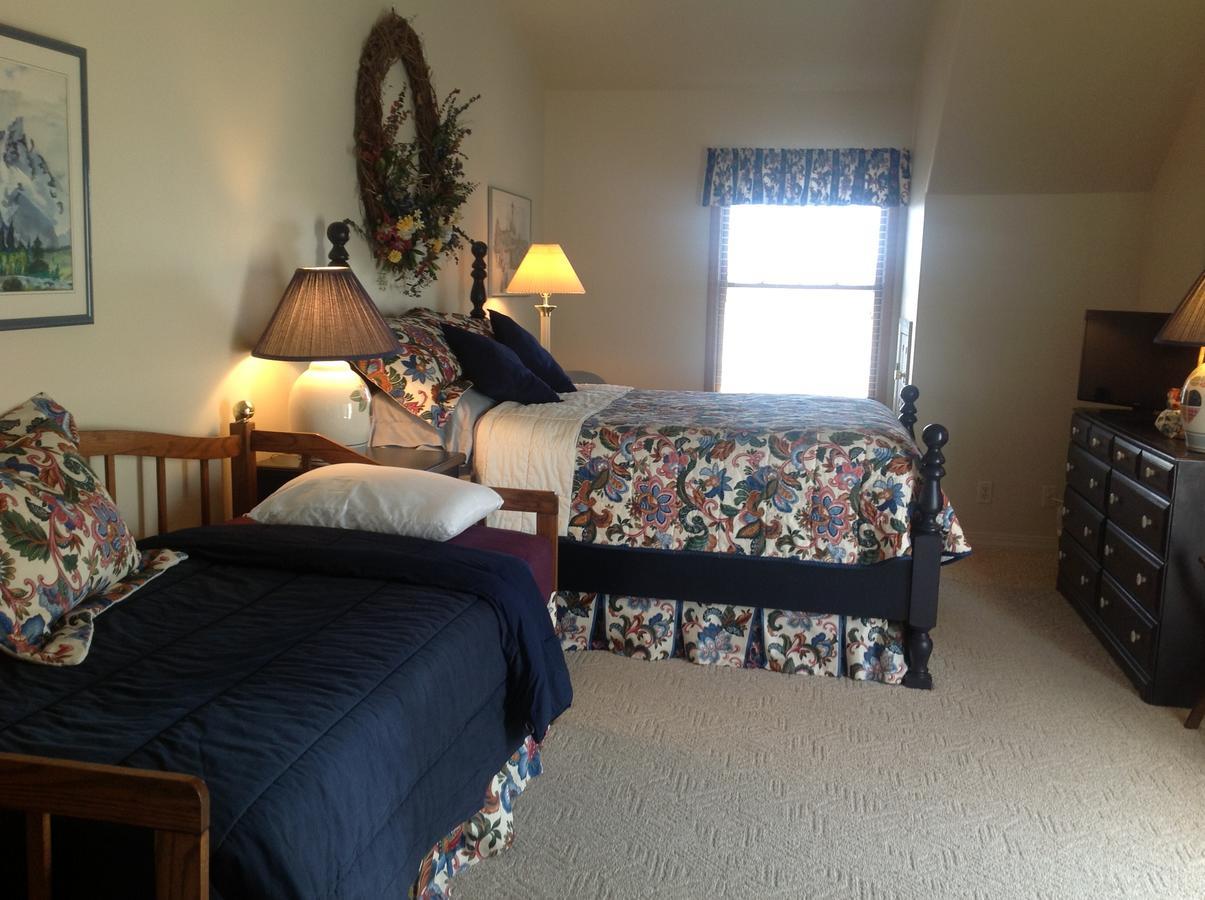 Blue Heron Inn Bed And Breakfast Rexburg Chambre photo