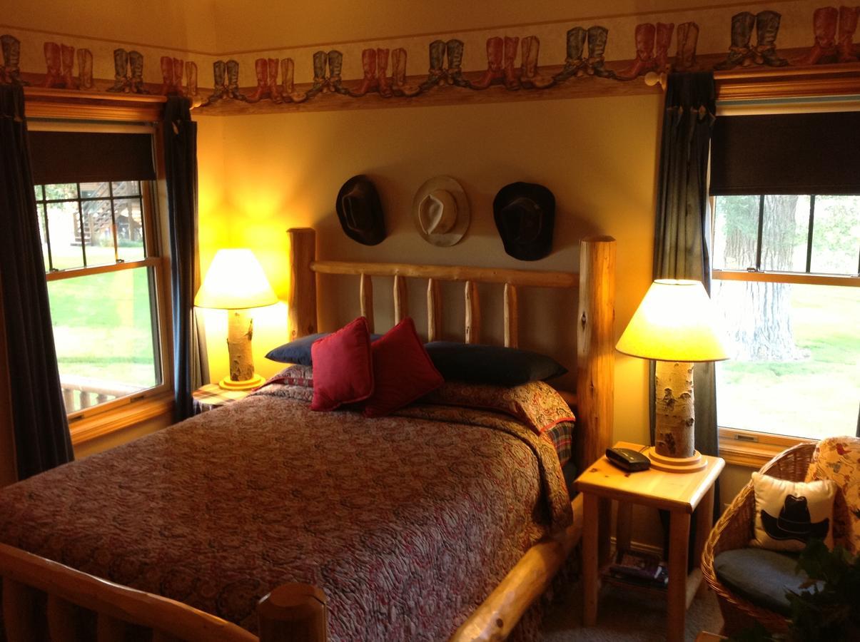 Blue Heron Inn Bed And Breakfast Rexburg Chambre photo