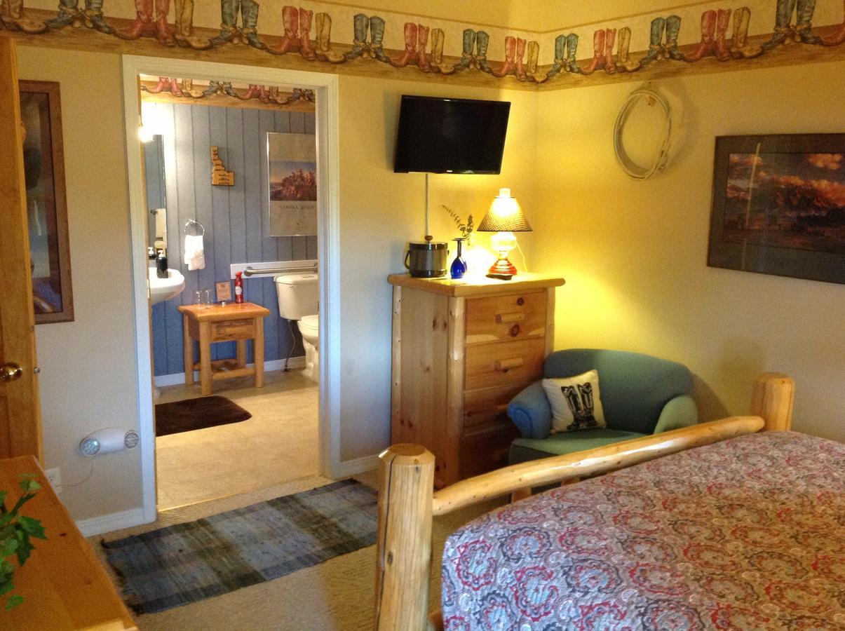 Blue Heron Inn Bed And Breakfast Rexburg Chambre photo
