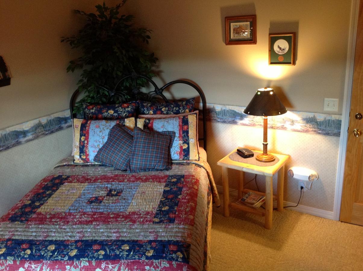 Blue Heron Inn Bed And Breakfast Rexburg Chambre photo